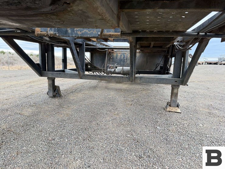 2007-sun-country-car-hauler-trailer-image-14