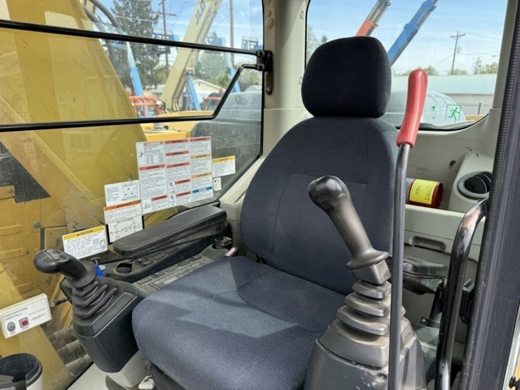 2016-kobelco-sk140sr-image-44