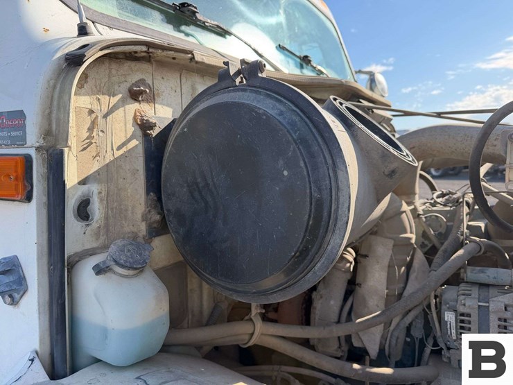 1998-international-f-4900-cab-&-chassis-truck-image-41