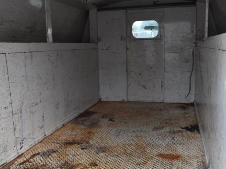 2013-ford-e350-image-12