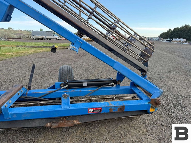 new-holland-sg120-image-14