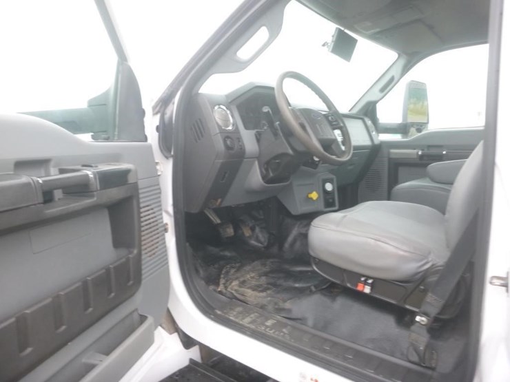 2017-ford-f750-image-8