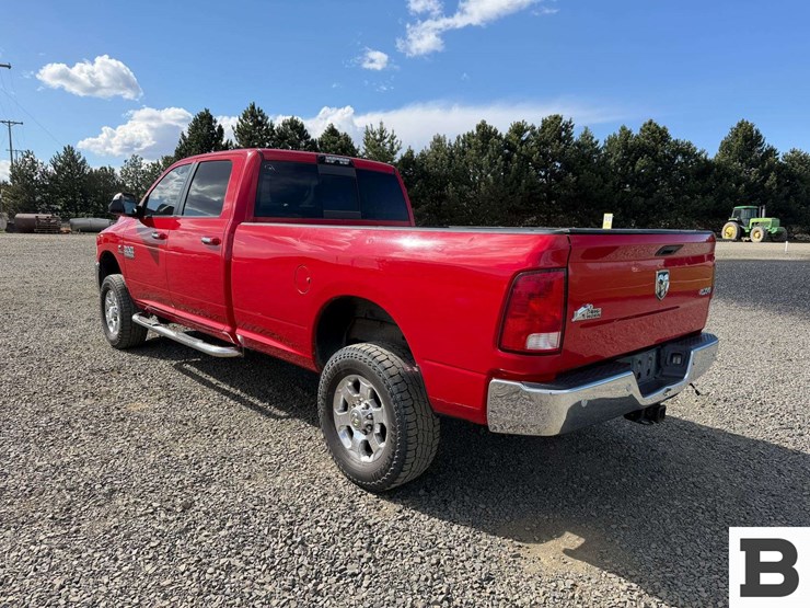 2016-dodge-2500-image-3