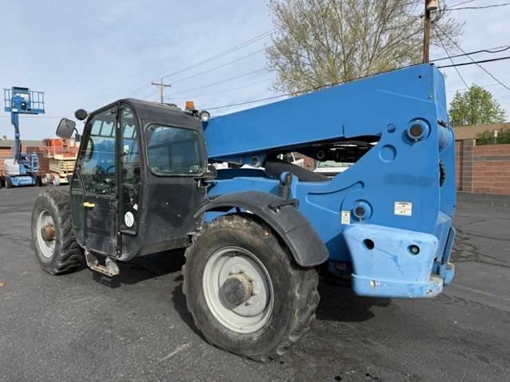 2014-genie-gth844-image-6