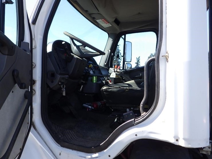 2005-utility-combo-image-39