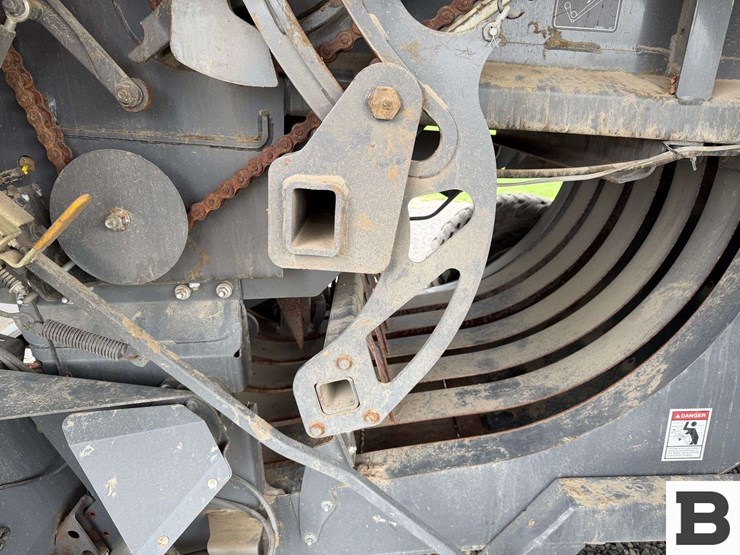 2018-massey-ferguson-2290-image-28