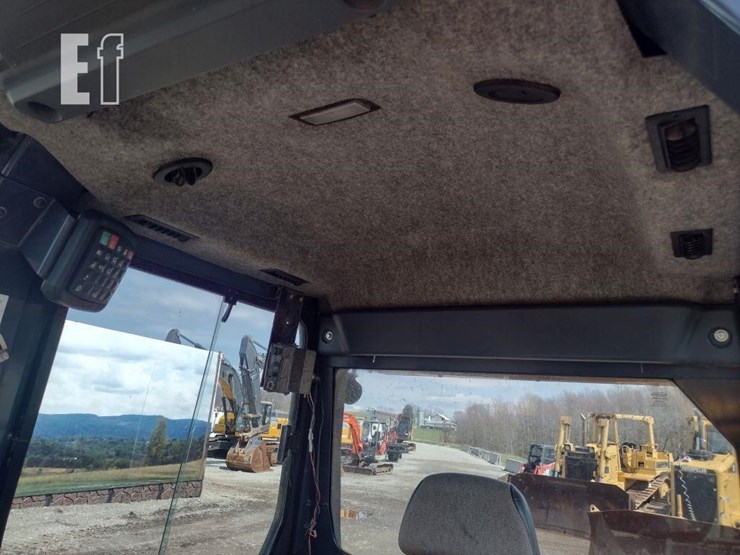 18-deere-650k-lgp-image-13