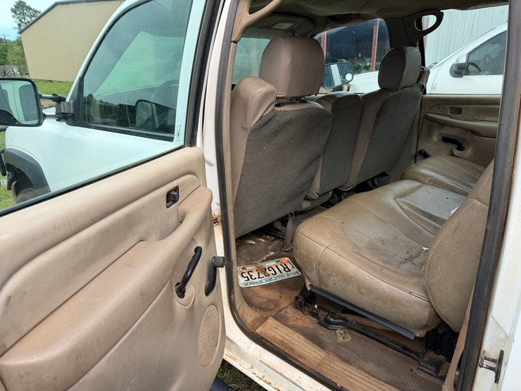 #521-•-#521-•-2001-gmc-sierra-pickup-truck-image-13