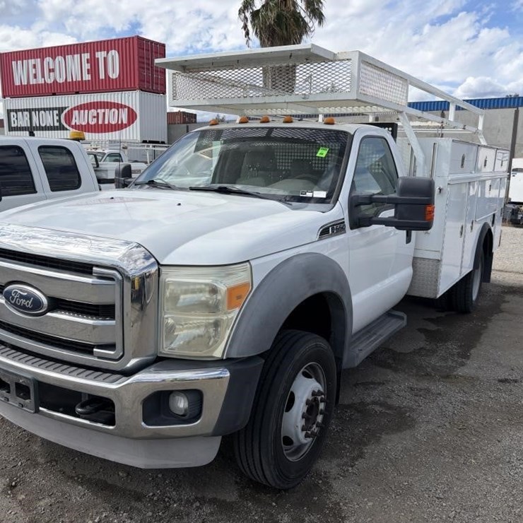2011 FORD F550