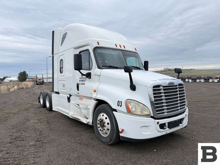 2018-freightliner-cascadia-125-image-7