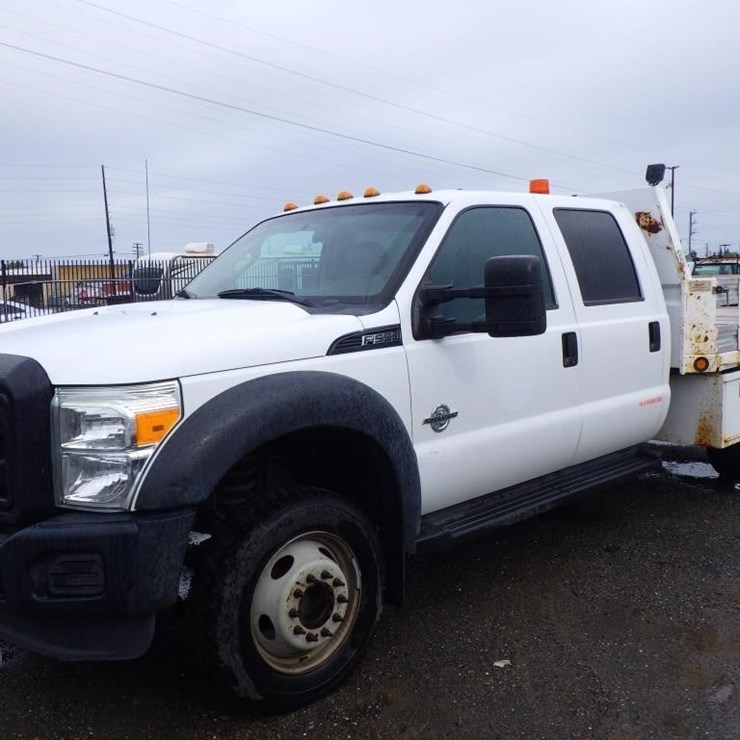 2016 FORD F550