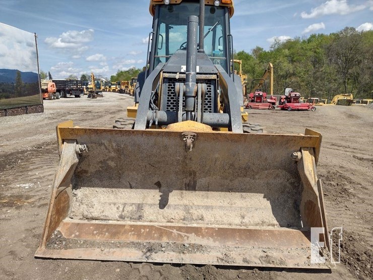 2010-deere-310j-image-22