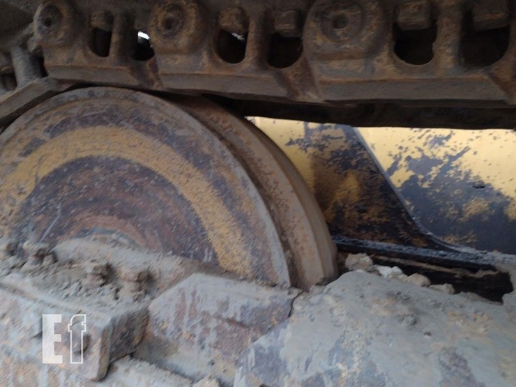 2005-deere-700h-lgp-image-26