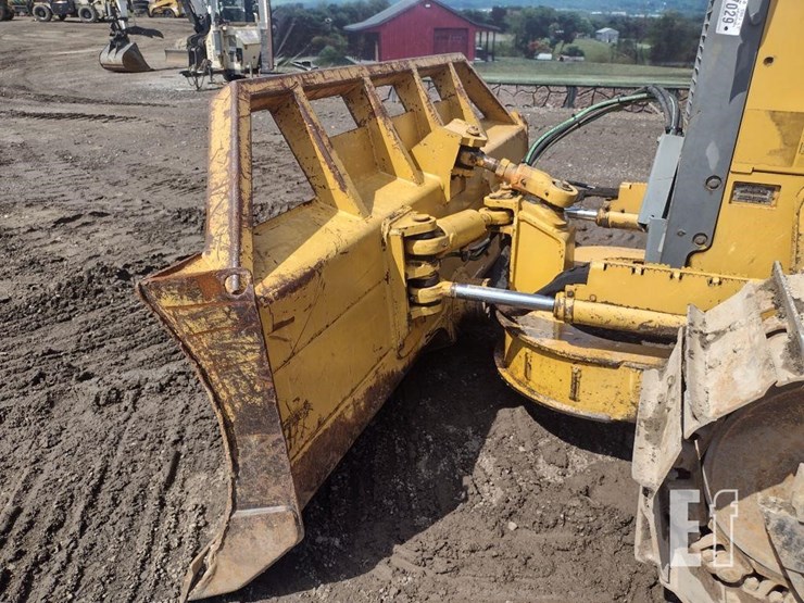 2004-deere-550j-lt-image-20