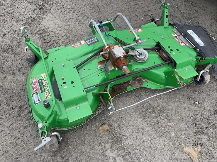 john-deere-1023e-image-30