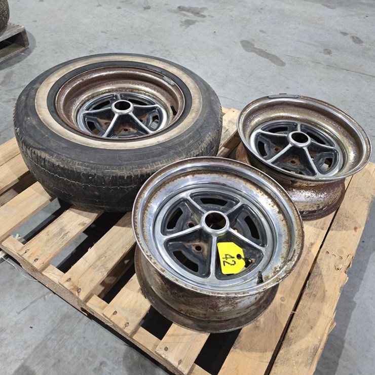 #42 • (3) Buick 5 Bolt Rims