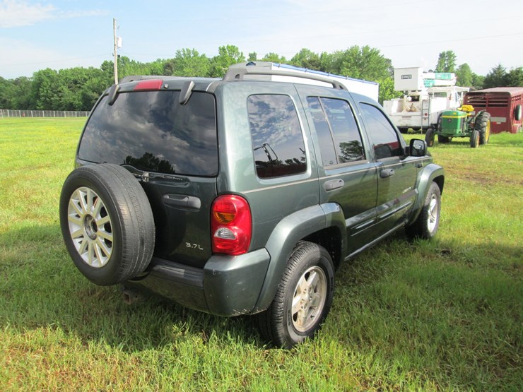 2003-jeep-liberty-image-3