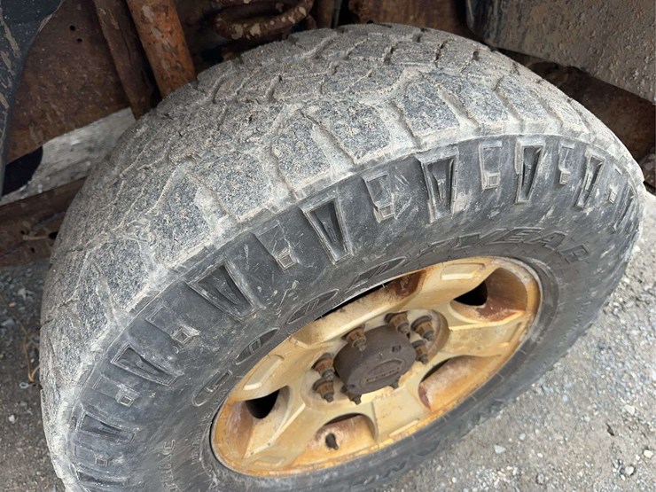 2009-ford-f250-xlt-image-12