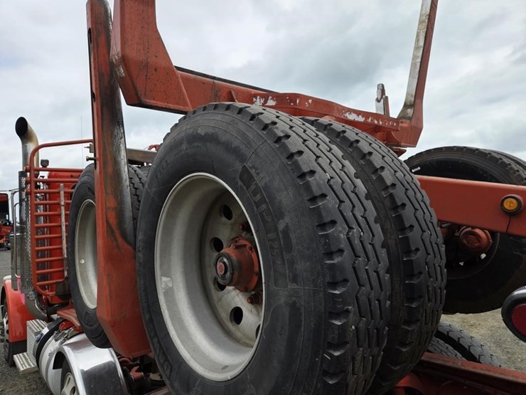 2016-peterbilt-367-image-39