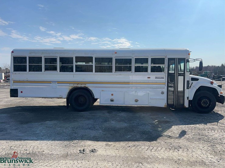 2009-bluebird-vision-image-4