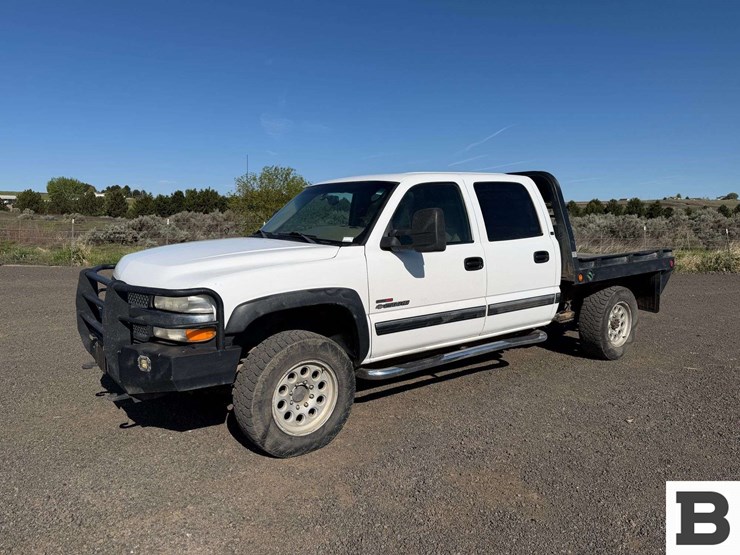 2002-chevrolet-silverado-2500hd-image-1