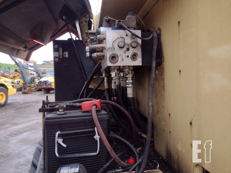 4-jlg-1200sjp-image-21