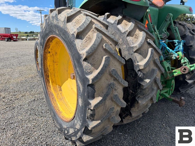 2013-john-deere-7200r-image-23