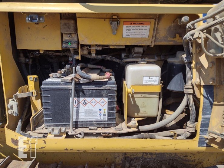 2016-komatsu-d37ex-23-image-20