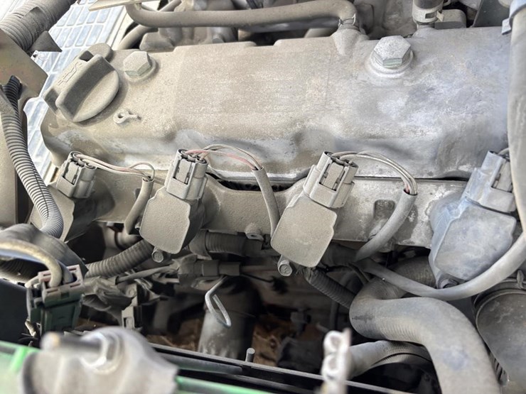 2020-caterpillar-2c6000-image-36