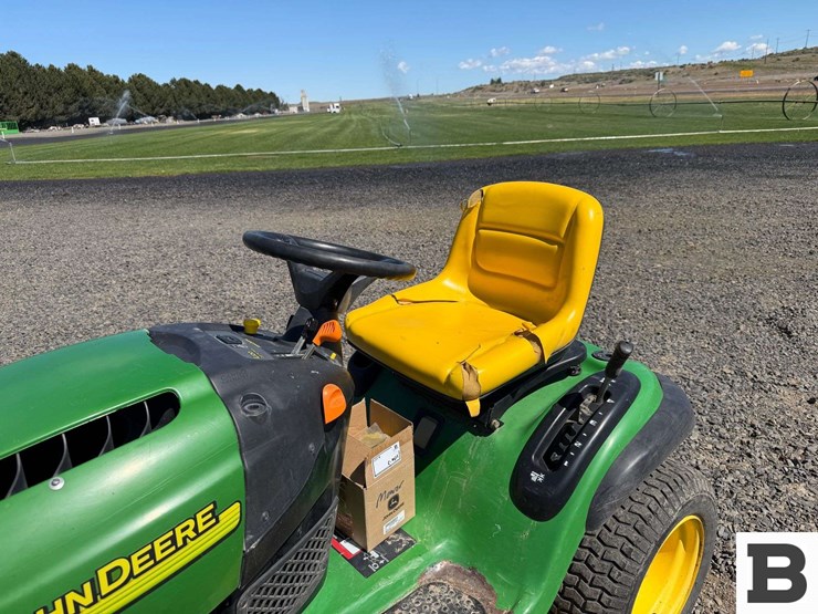 john-deere-l120-image-11