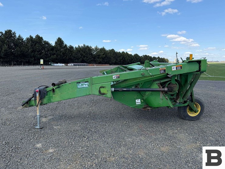 john-deere-820-image-2