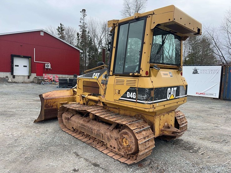 2004-caterpillar-d4g-xl-image-7