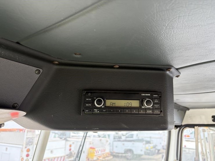 2011-autocar-xpeditor-image-16