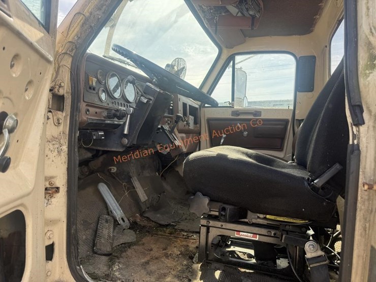 1987-gmc-brigadier-image-44