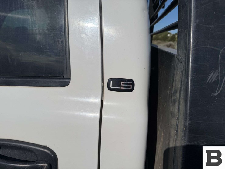 2002-chevrolet-silverado-2500hd-image-13