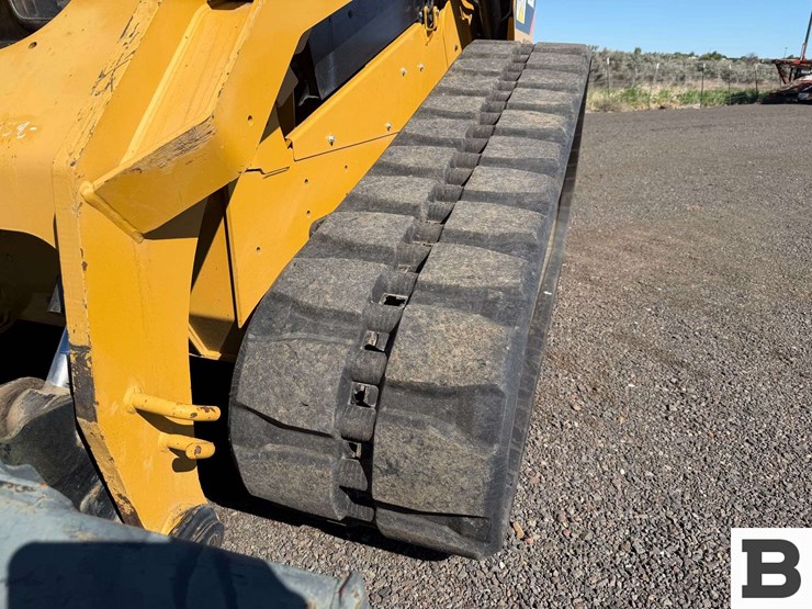 2017-caterpillar-299d2-image-17