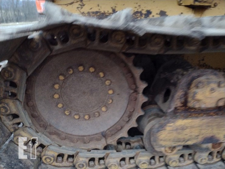 2005-deere-700h-lgp-image-31