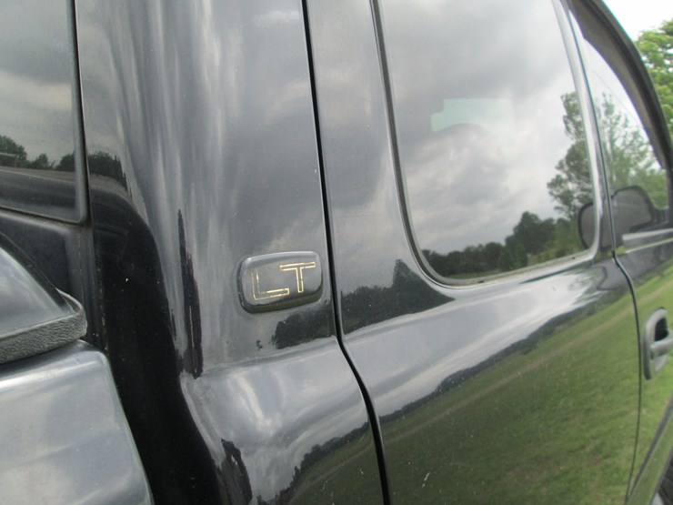 2006-chevrolet-2500-image-15