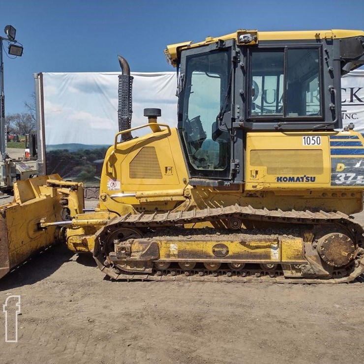 2016 KOMATSU D37EX-23