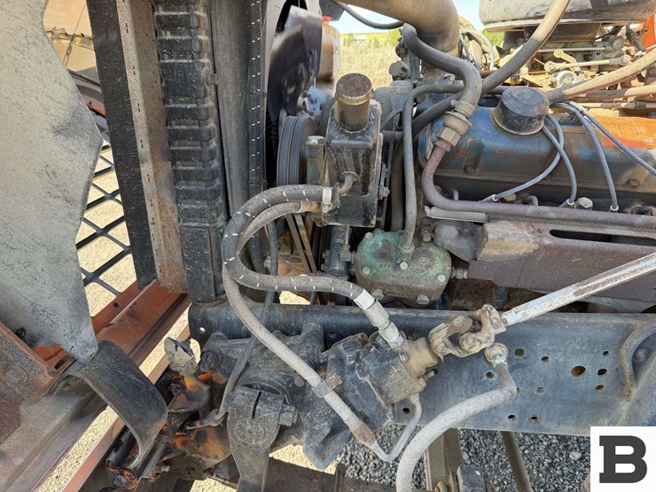 1979-ford-800-image-33