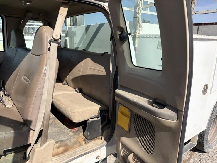 2003-ford-f450-image-14