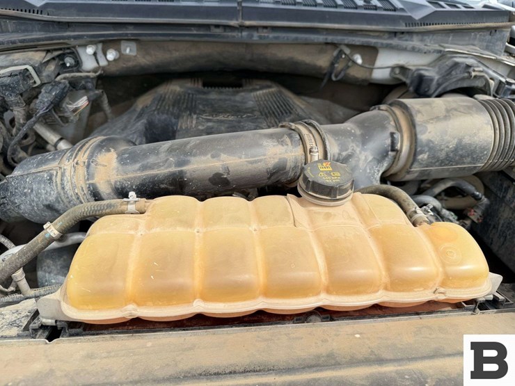 2017-ford-f150-image-37