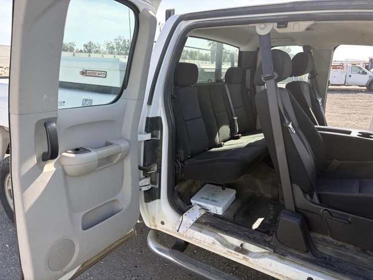 2012-gmc-sierra-2500-image-47