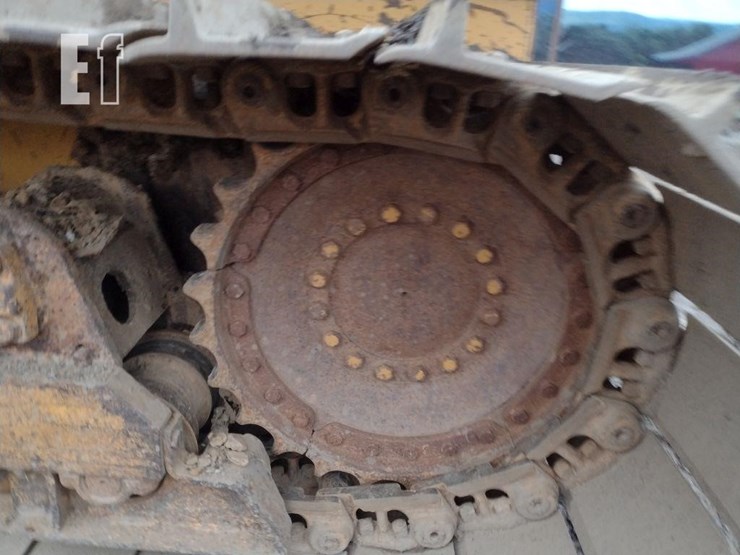 2005-deere-700h-lgp-image-21