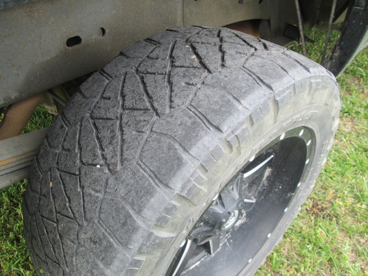 2006-chevrolet-2500-image-12