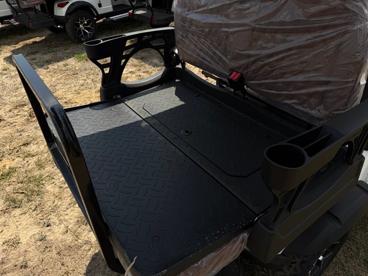 #580-•-#579-•-golf-cart-image-4