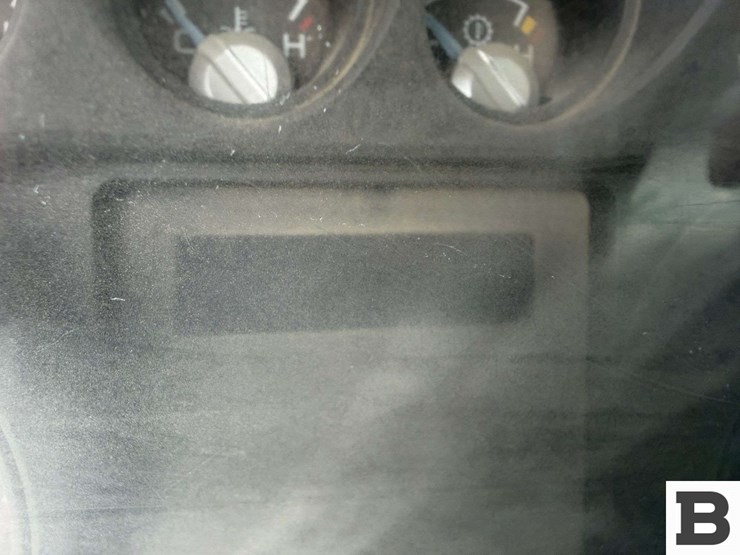 2011-ford-f350-image-32