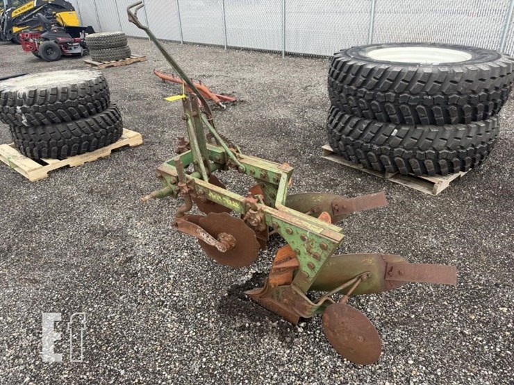 john-deere-412-image-3