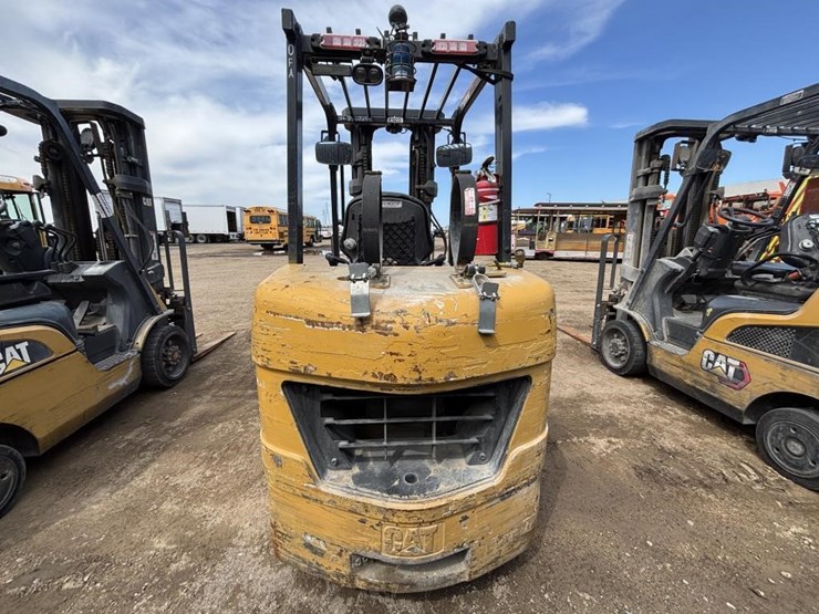 2020-caterpillar-2c6000-image-8