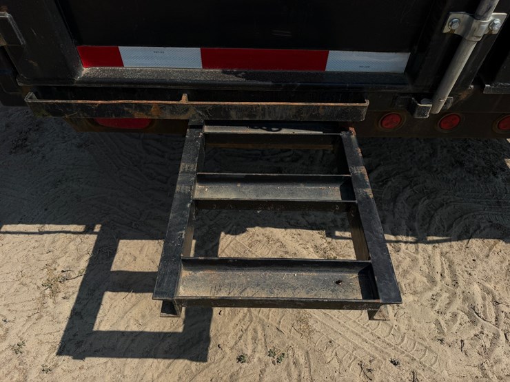 #561-•-#560-•-tuffdump-dump-trailer,-7’x16’-image-18
